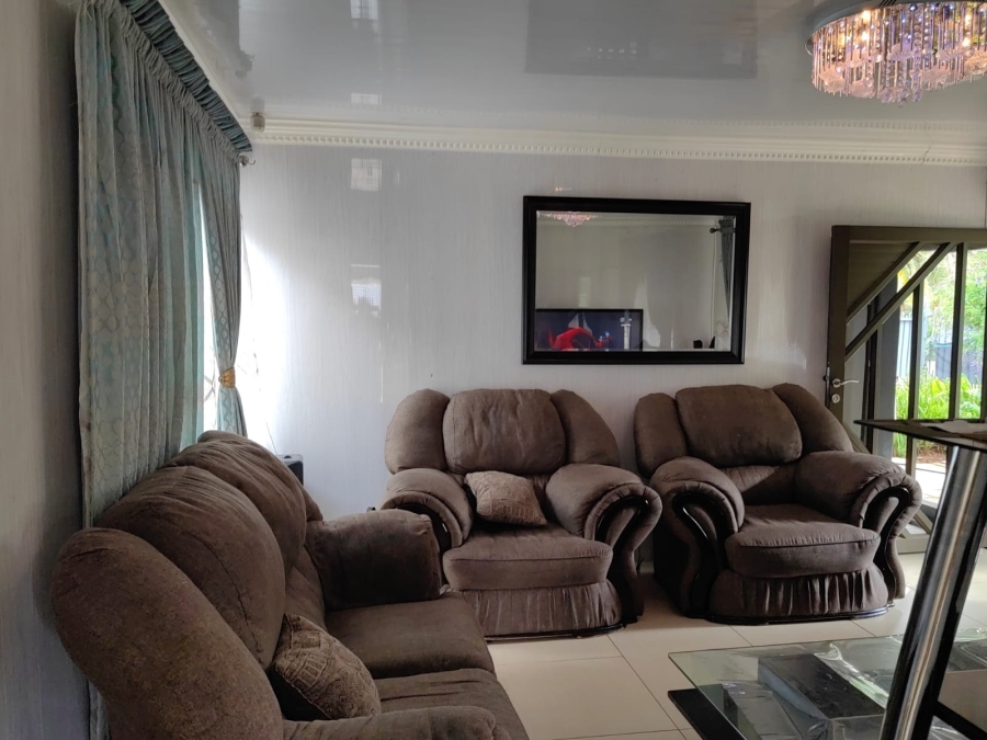 3 Bedroom Property for Sale in Ehrlich Park Free State